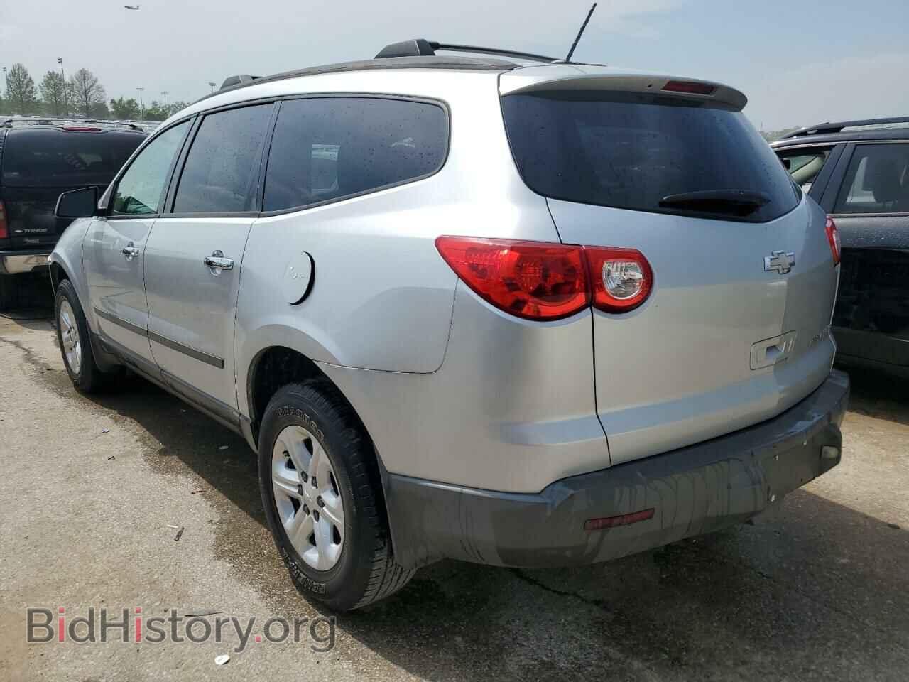 2012 CHEVROLET TRAVERSE - VIN: 1GNKREED8CJ308174 - Фото 2