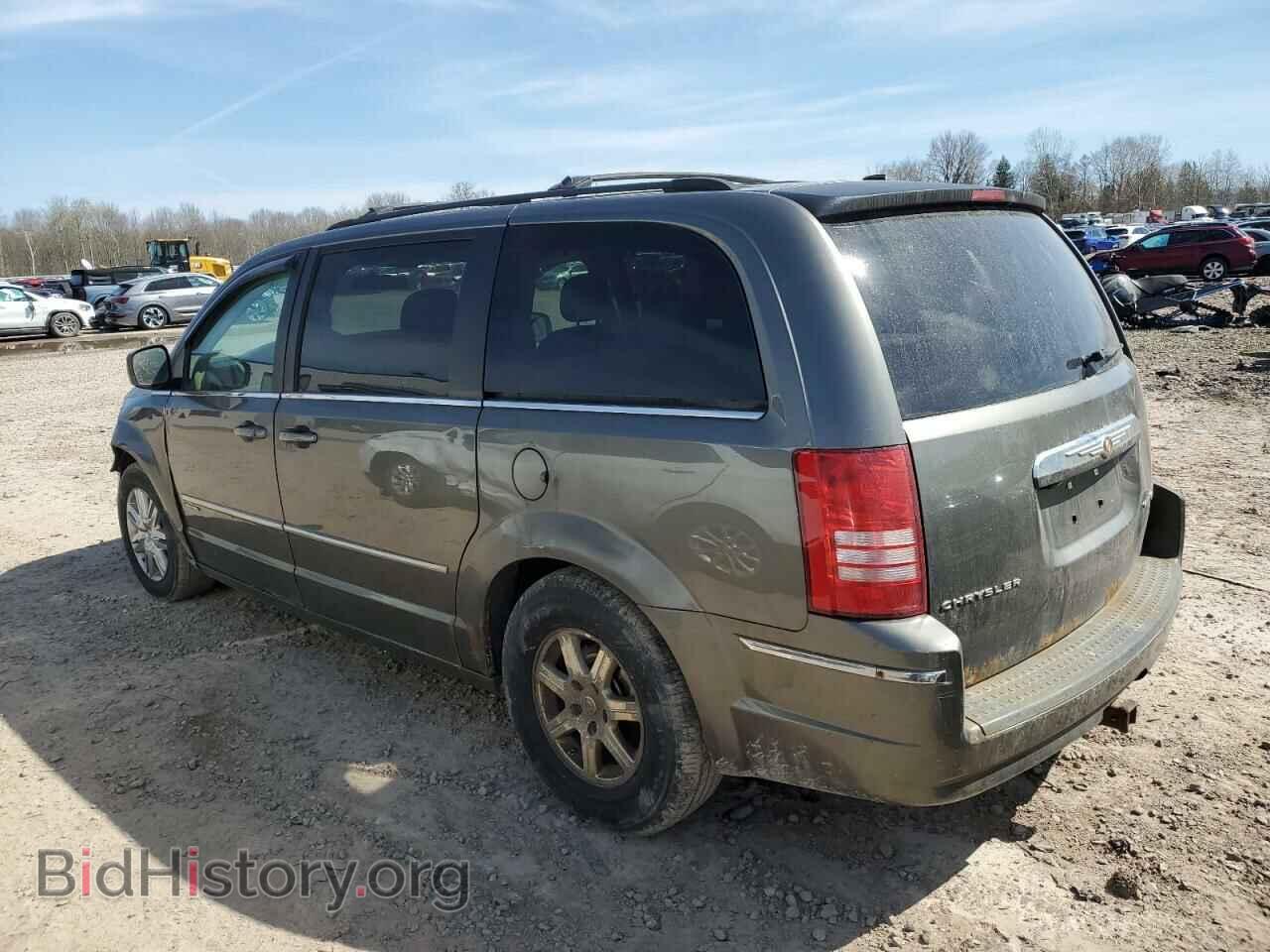 2010 CHRYSLER MINIVAN - VIN: 2A4RR5D19AR279690 - Фото 2