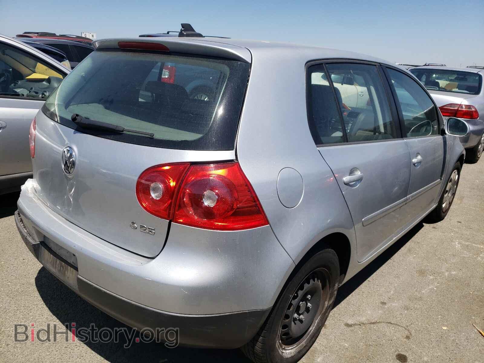 2009 VOLKSWAGEN RABBIT - VIN: WVWDB71K49W088985 - Фото 4