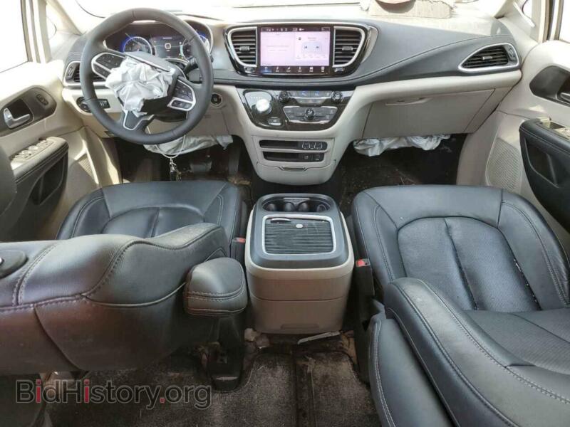 2022 Chrysler PACIFICA (VIN 2C4RC3BG4NR156646) — photo 8 of 13