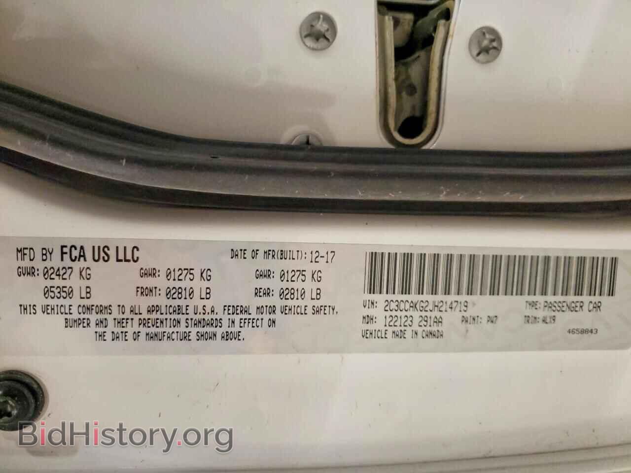 2018 CHRYSLER 300 - VIN: 2C3CCAKG2JH214719 - Фото 12