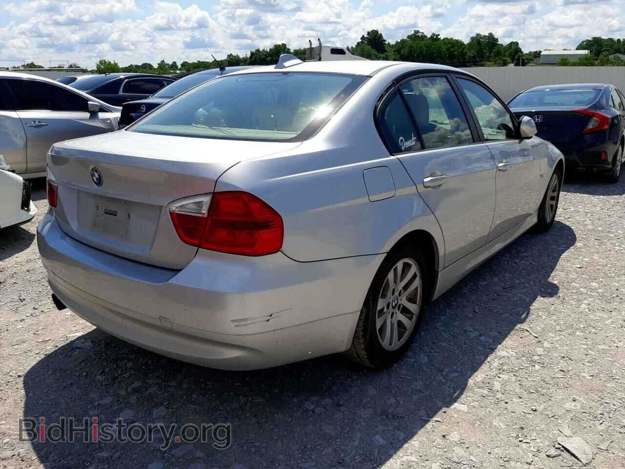 2006 BMW 3 SERIES - VIN: WBAVD13516KV01383 - Фото 4