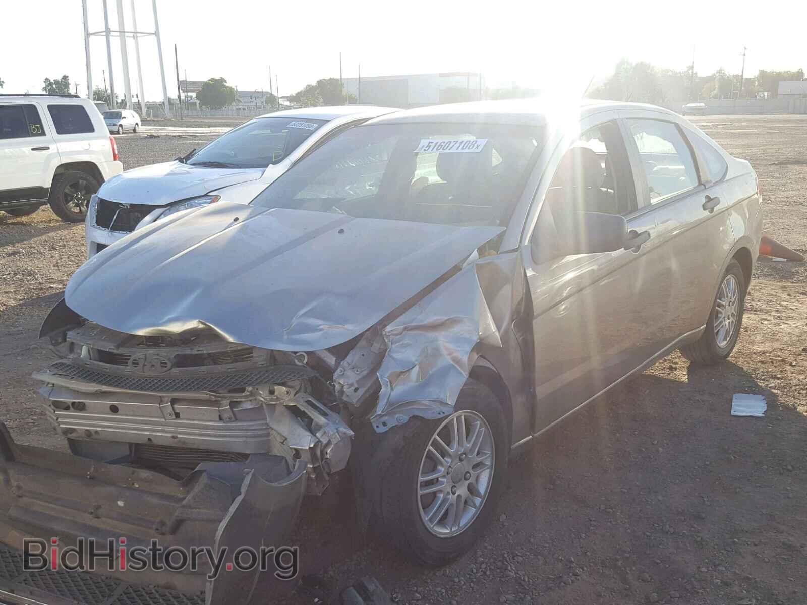 2008 FORD FOCUS - VIN: 1FAHP35N88W102777 - Фото 2