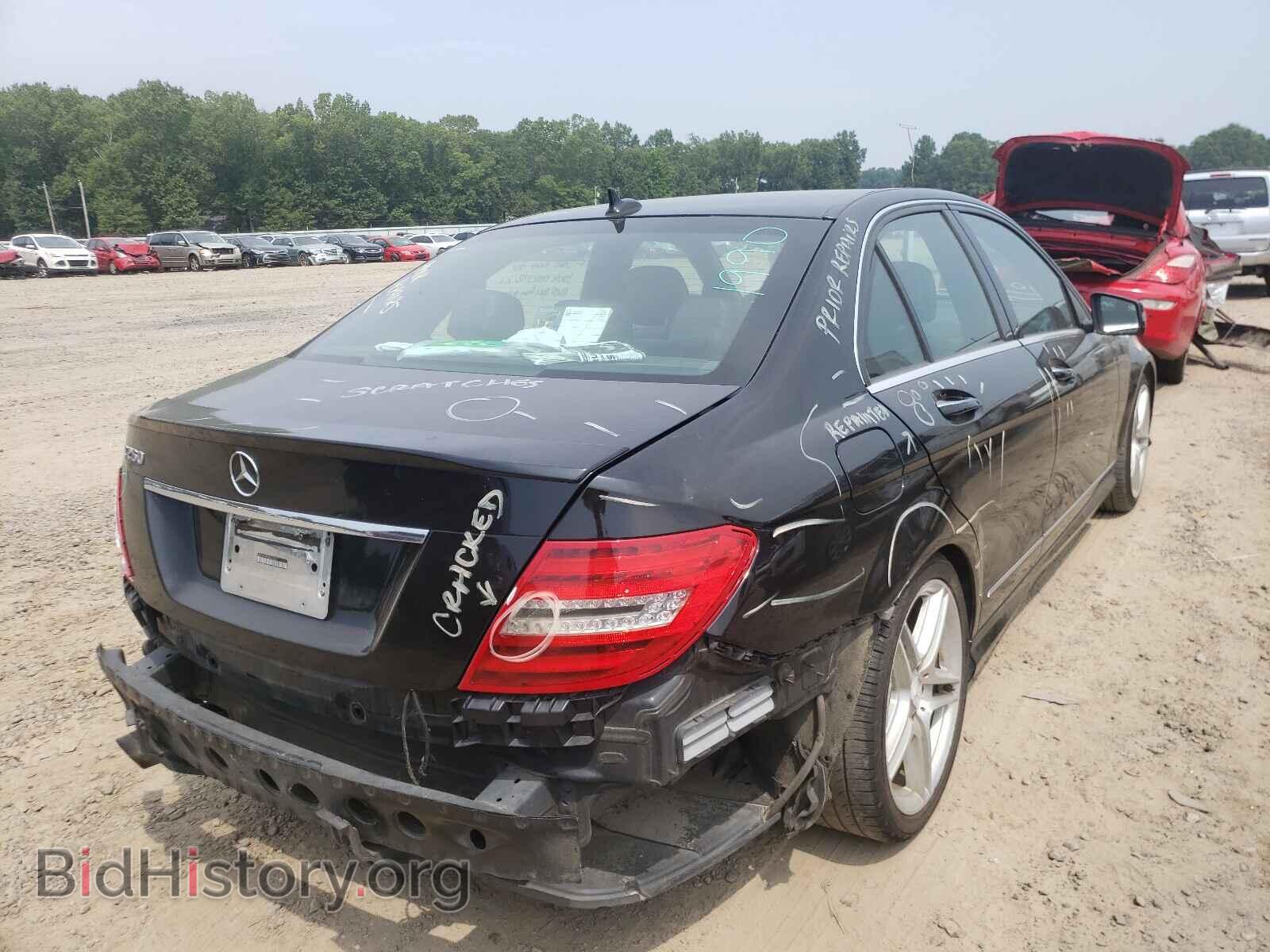 2013 MERCEDES-BENZ C-CLASS - VIN: WDDGF4HB9DA773842 - Фото 4