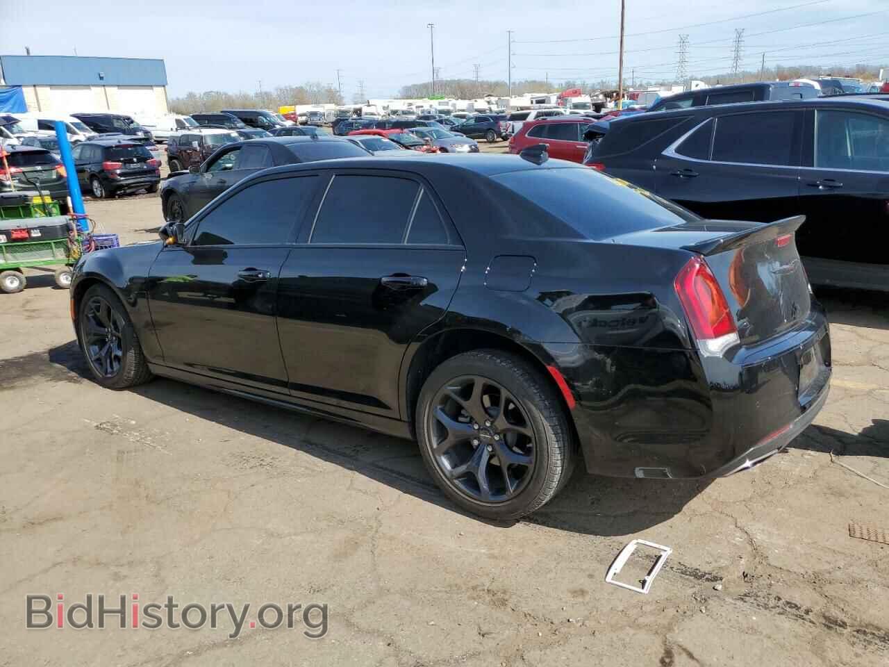 2023 CHRYSLER 300 - VIN: 2C3CCABT6PH569656 - Фото 2