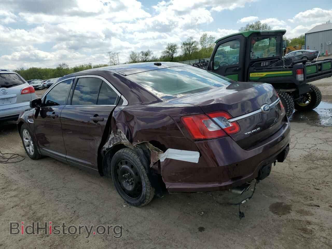 2011 FORD TAURUS - VIN: 1FAHP2EW4BG133366 - Фото 2