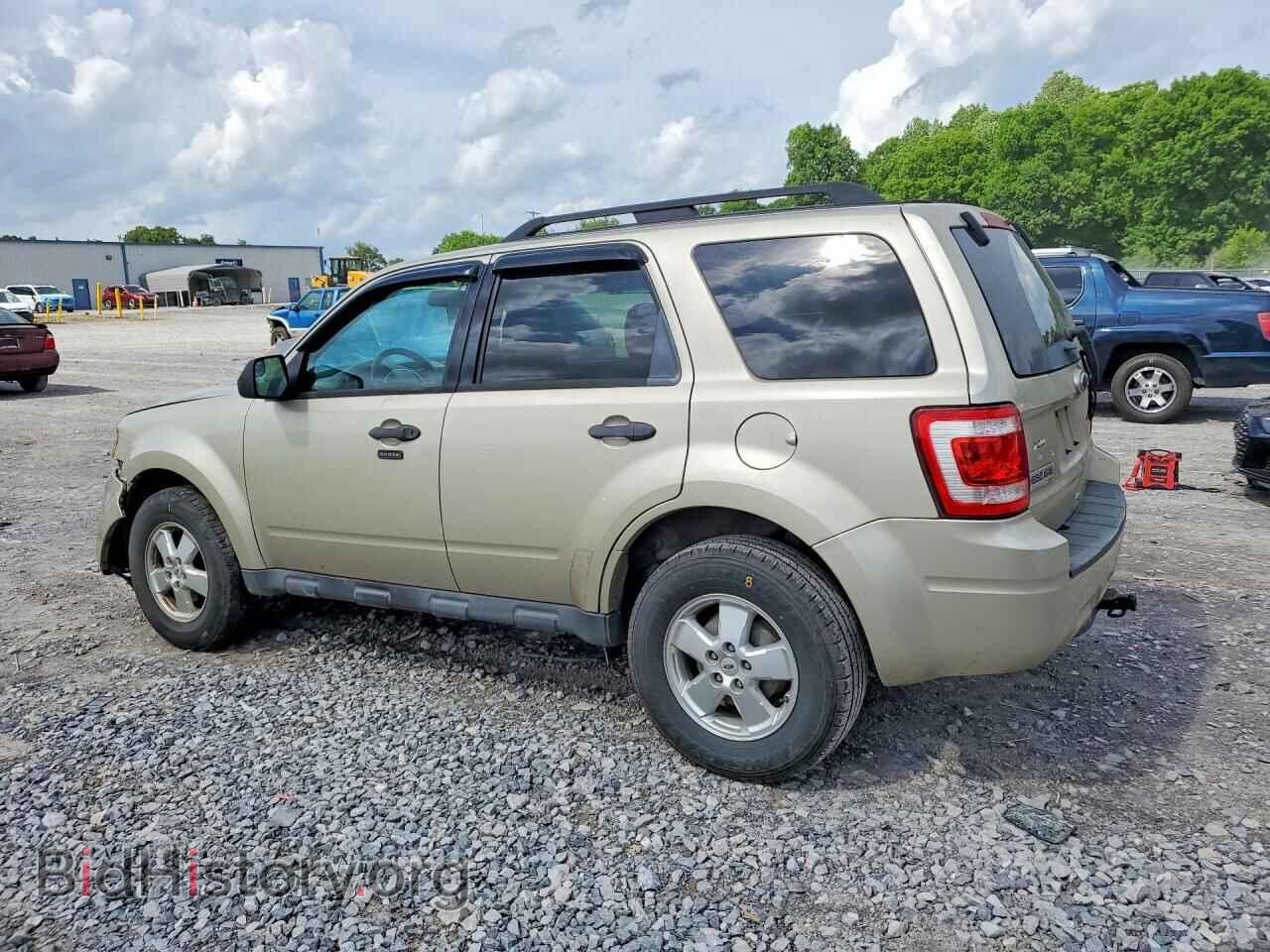 2011 FORD ESCAPE - VIN: 1FMCU0D73BKB36635 - Фото 2