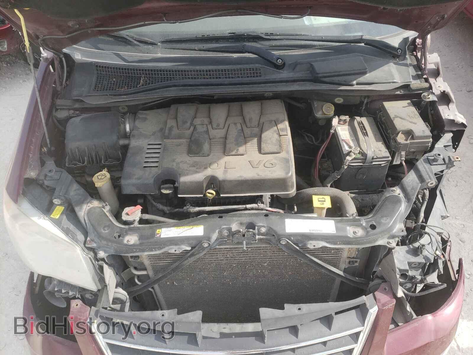 2008 CHRYSLER MINIVAN - VIN: 2A8HR64X18R663302 - Фото 7