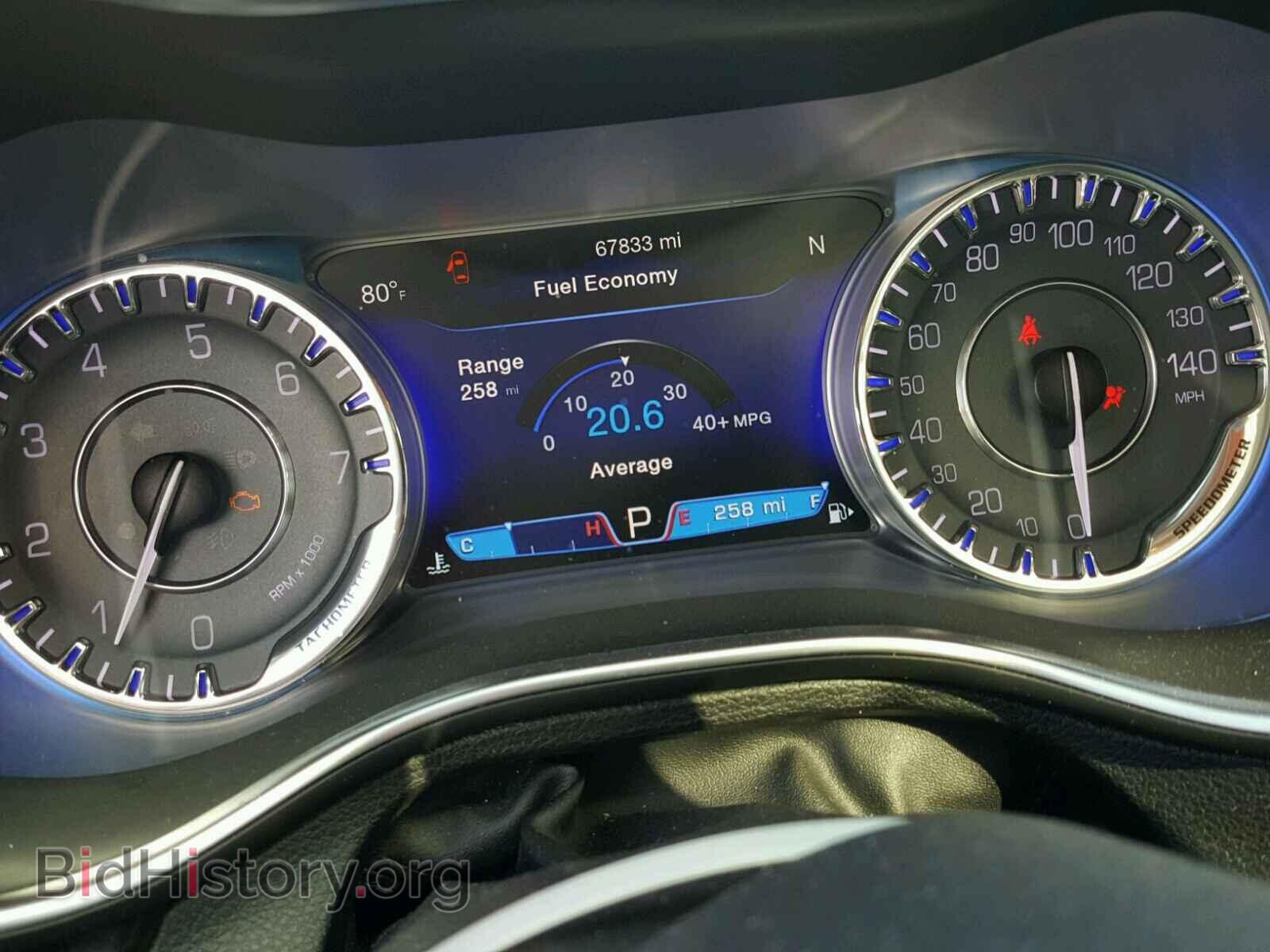 2016 CHRYSLER 200 - VIN: 1C3CCCCB5GN110045 - Photo 8