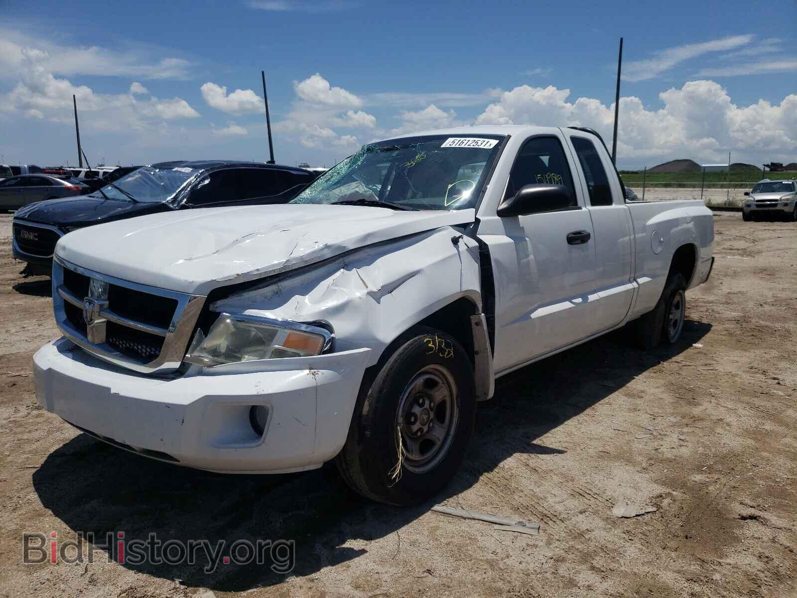 2011 DODGE DAKOTA - VIN: 1D7RE2BK1BS566443 - Фото 2