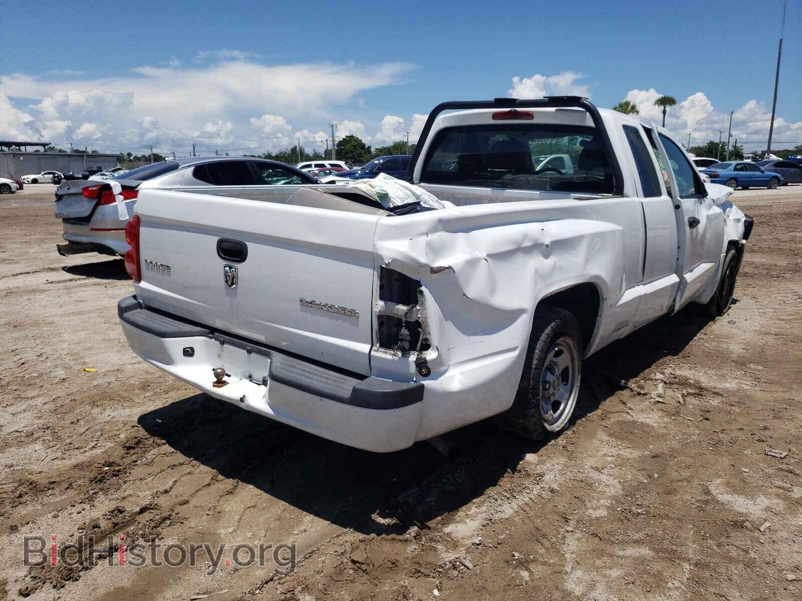 2011 DODGE DAKOTA - VIN: 1D7RE2BK1BS566443 - Фото 4