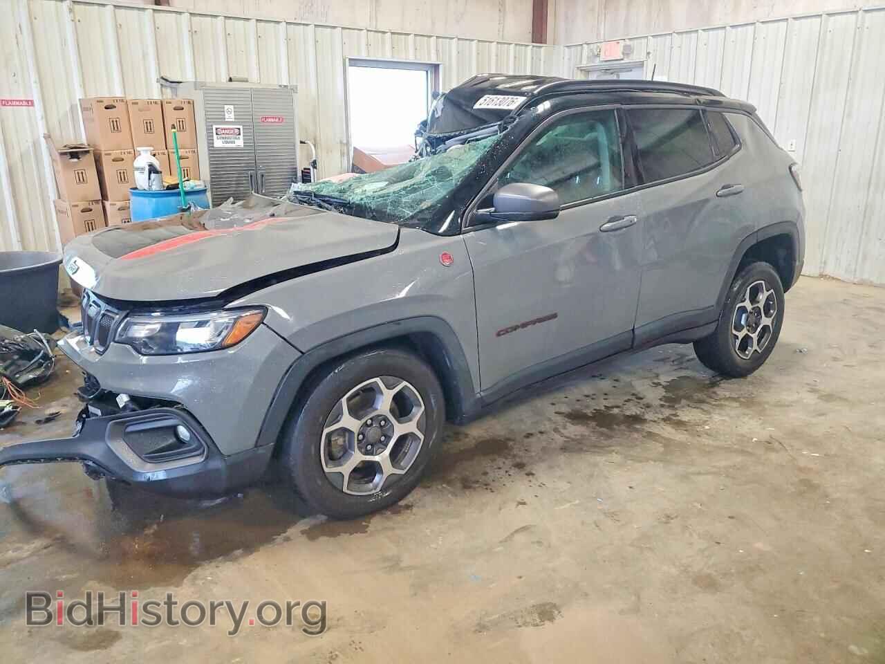 Photo 3C4NJDDB2NT107700 - JEEP COMPASS 2022