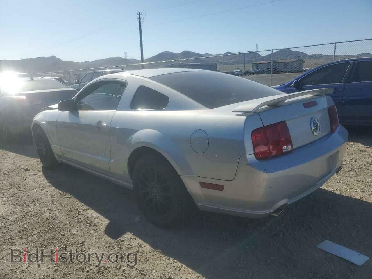 2007 FORD MUSTANG - VIN: 1ZVHT82H975368540 - Фото 2