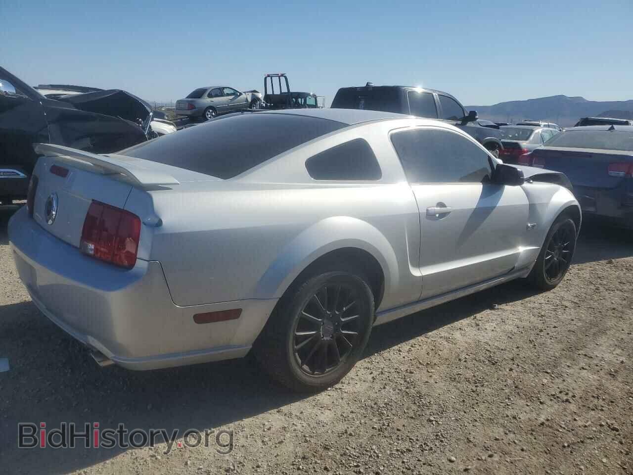 2007 FORD MUSTANG - VIN: 1ZVHT82H975368540 - Фото 3