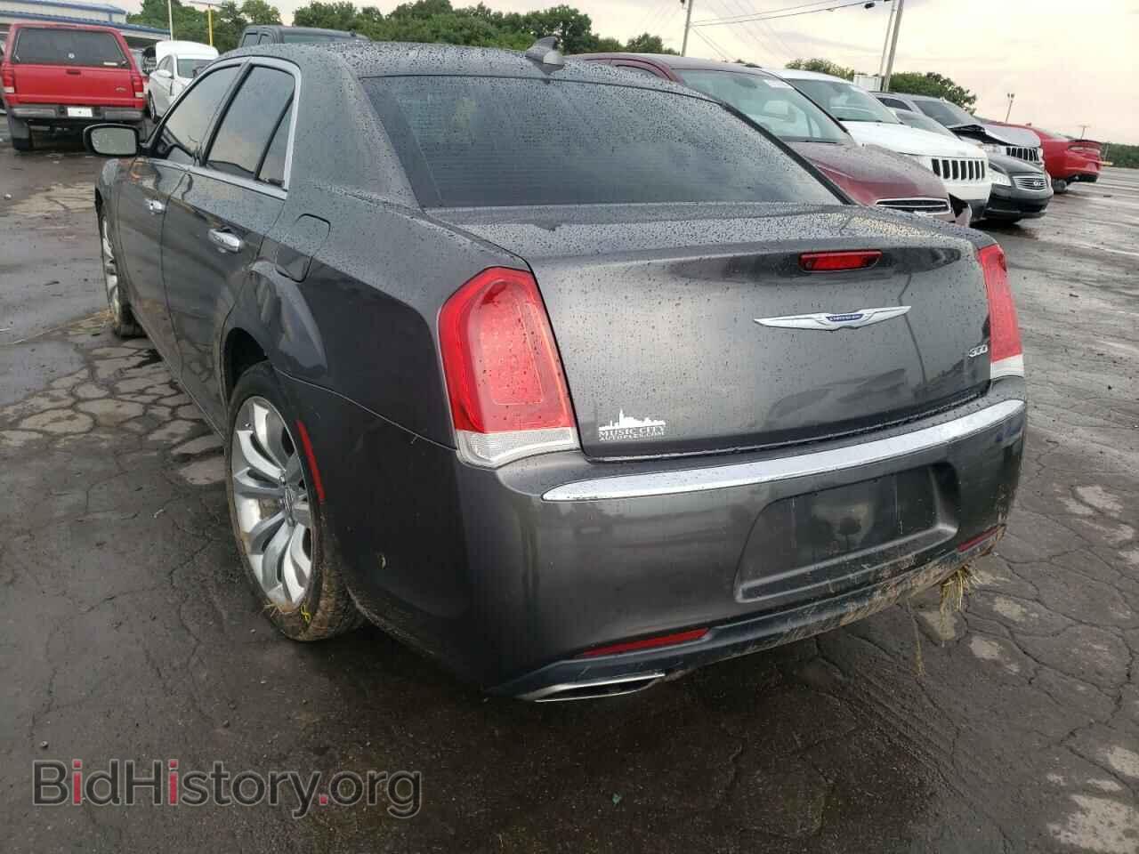 2019 CHRYSLER 300 - VIN: 2C3CCAEG7KH631265 - Фото 3
