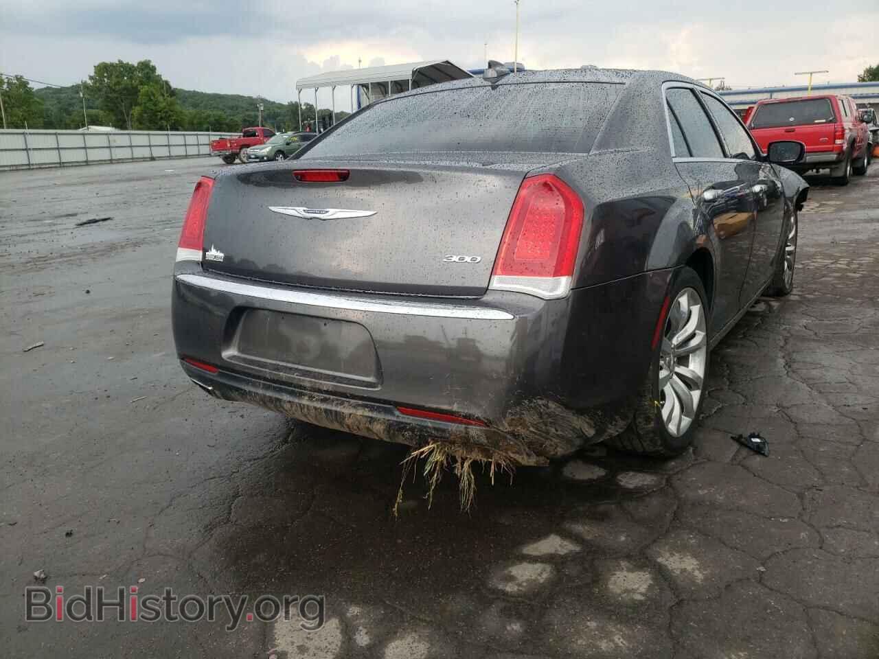 2019 CHRYSLER 300 - VIN: 2C3CCAEG7KH631265 - Фото 4