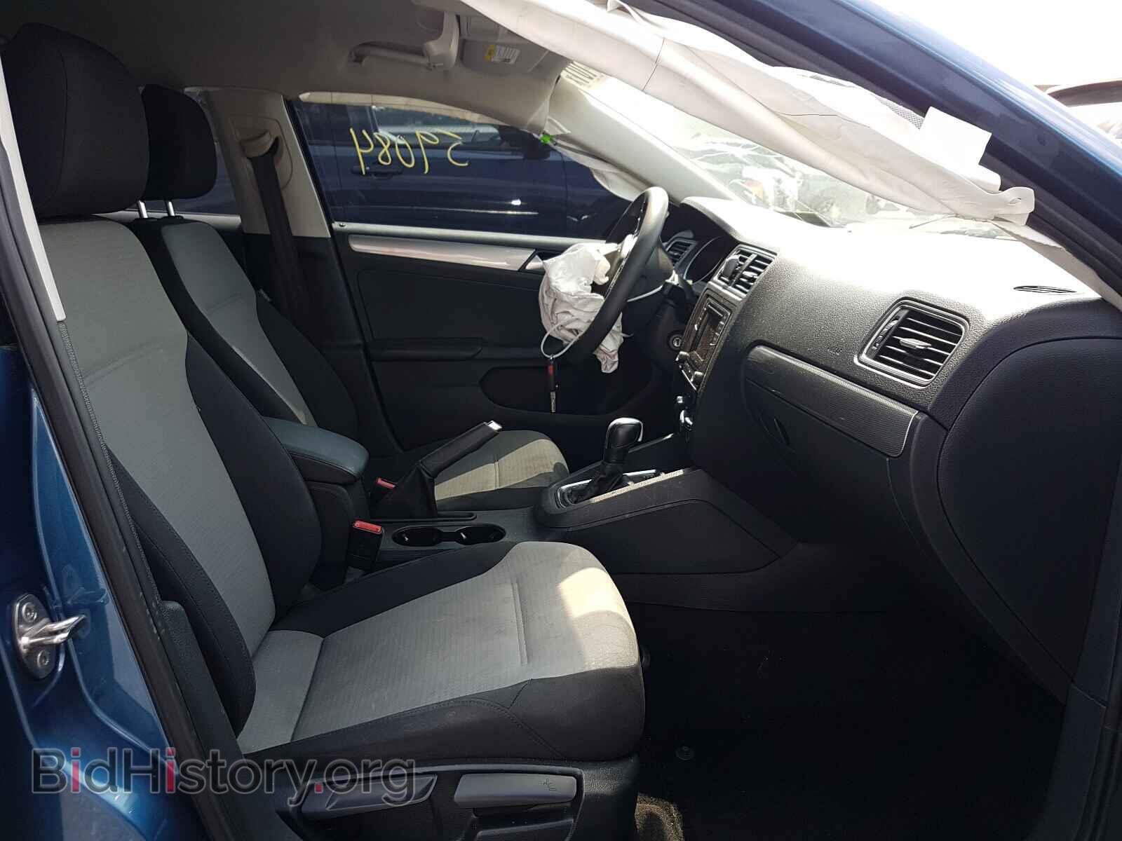 2017 VOLKSWAGEN JETTA - VIN: 3VW2B7AJXHM308043 - Photo 5