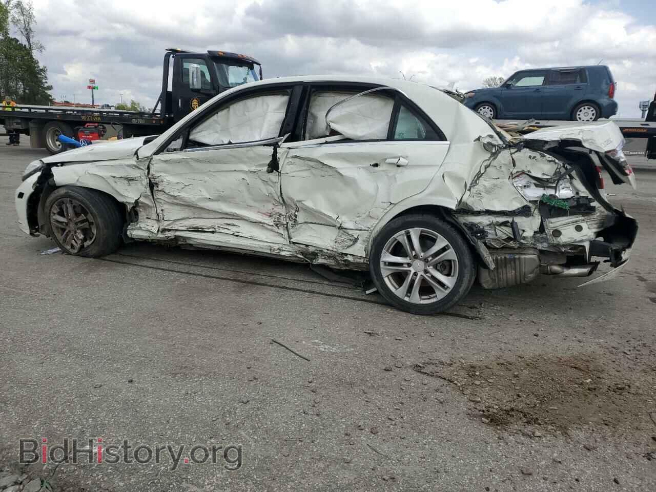 2011 MERCEDES-BENZ E-CLASS - VIN: WDDHF8HB3BA501957 - Фото 2
