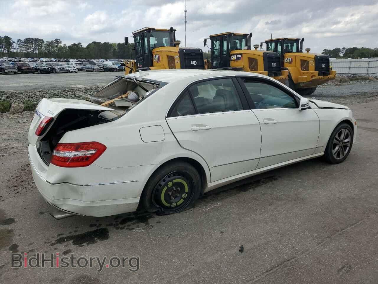 2011 MERCEDES-BENZ E-CLASS - VIN: WDDHF8HB3BA501957 - Фото 3