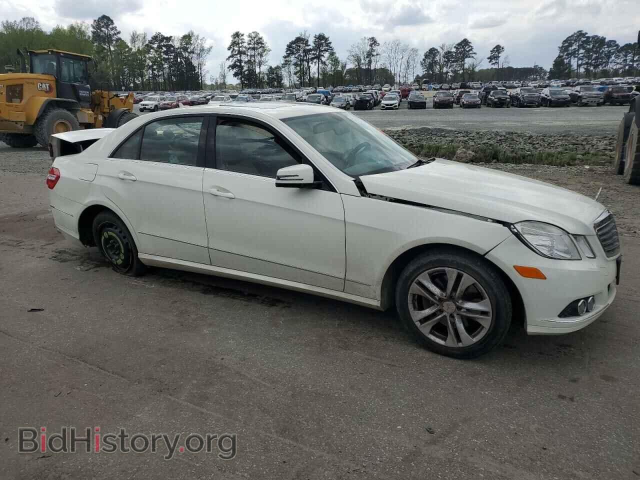 2011 MERCEDES-BENZ E-CLASS - VIN: WDDHF8HB3BA501957 - Фото 4