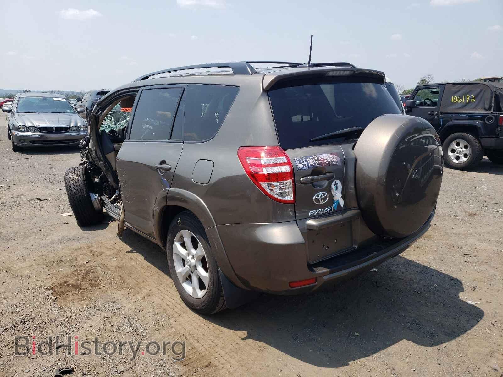 2011 TOYOTA RAV4 - VIN: 2T3DF4DV2BW103075 - Фото 3