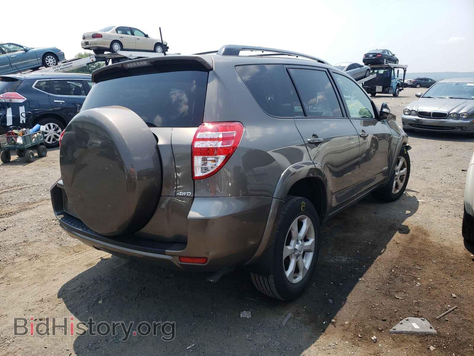 2011 TOYOTA RAV4 - VIN: 2T3DF4DV2BW103075 - Фото 4