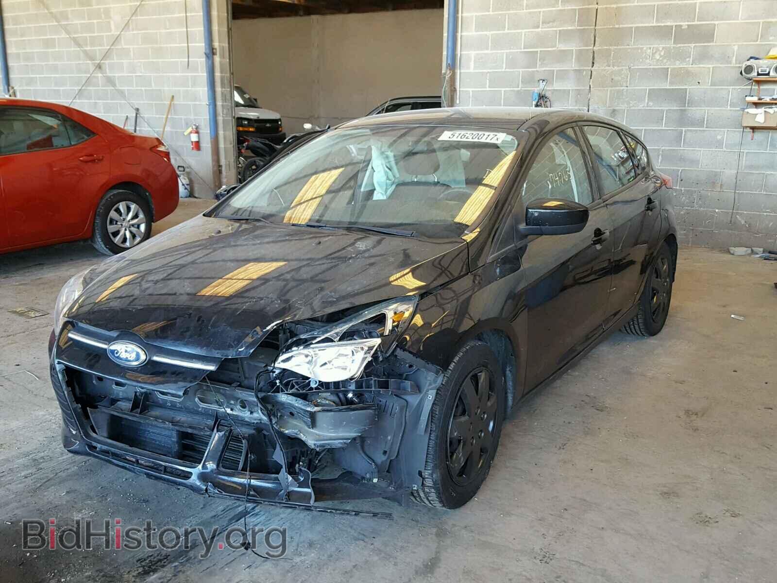 2012 Ford FOCUS (VIN 1FAHP3K20CL143571) — фото 2 из 10