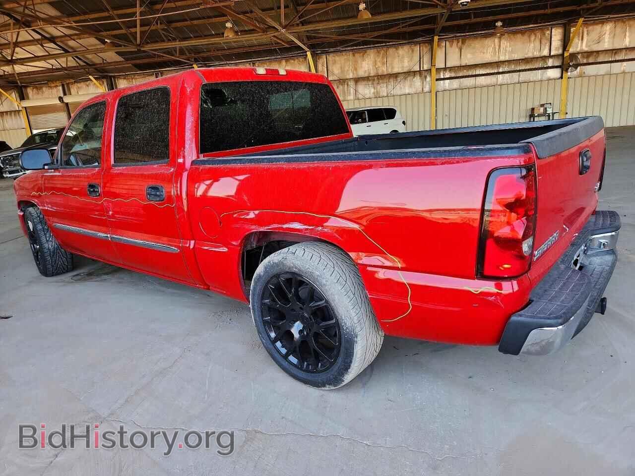 2005 GMC SIERRA - VIN: 2GTEC13T951378953 - Фото 2