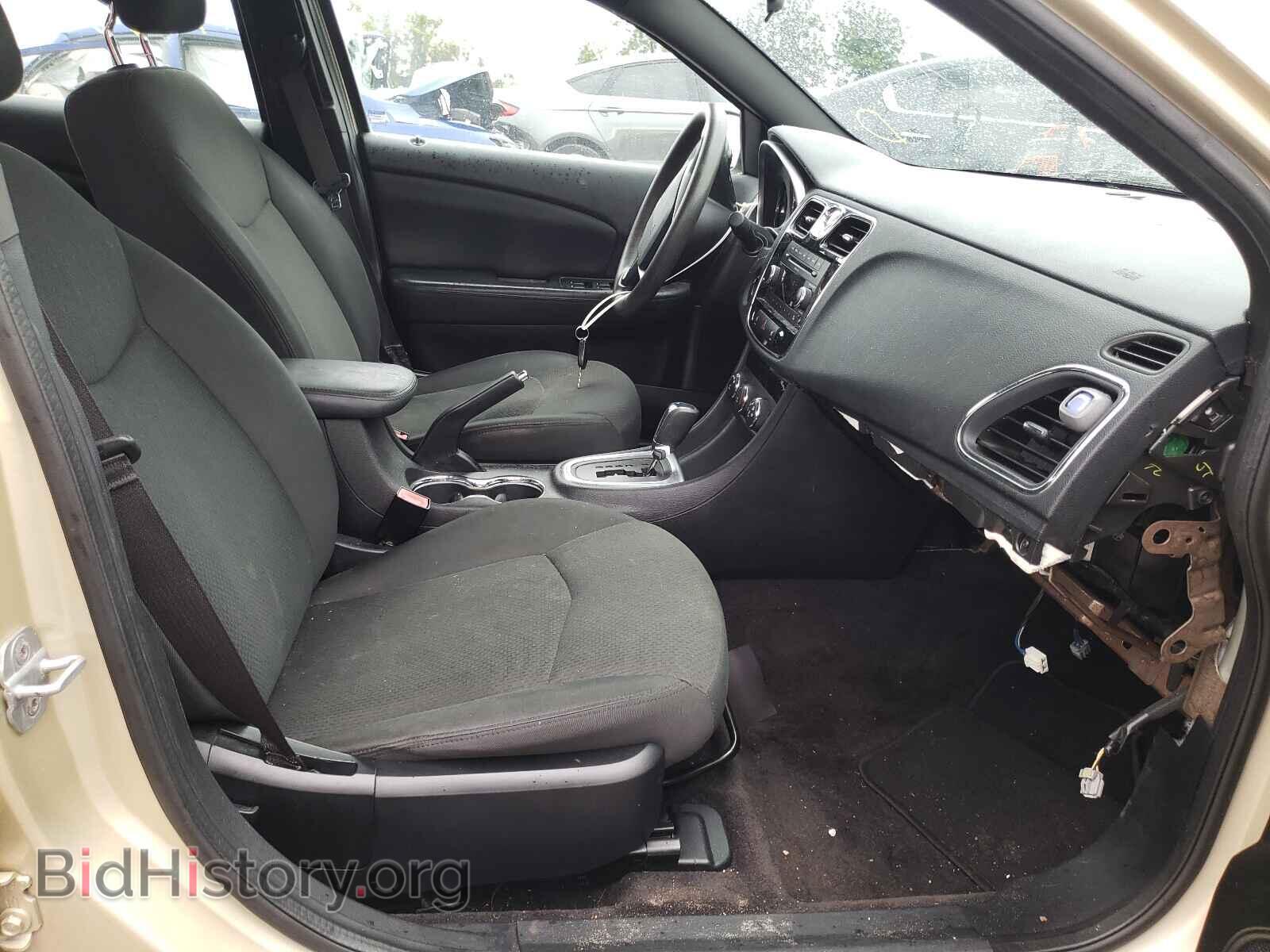 2011 CHRYSLER 200 - VIN: 1C3BC4FB2BN515494 - Photo 5