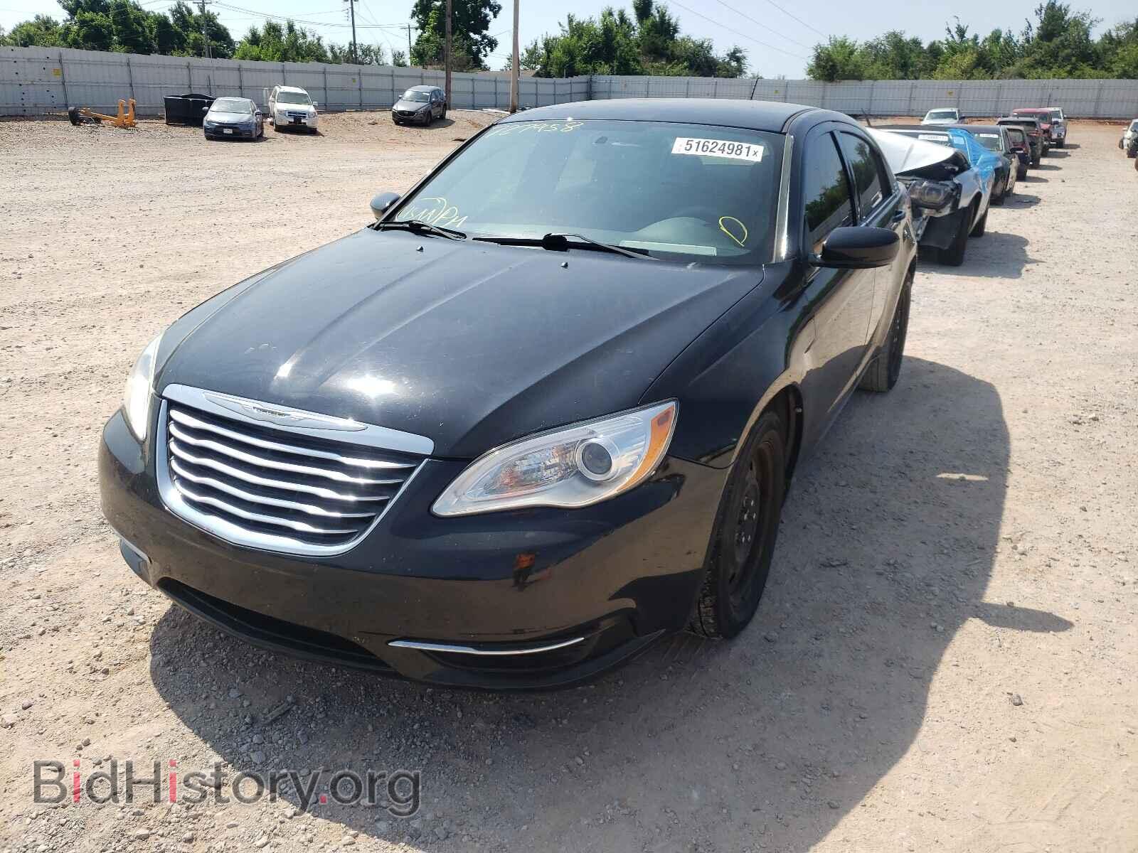 2013 CHRYSLER 200 - VIN: 1C3CCBAG6DN727958 - Фото 2