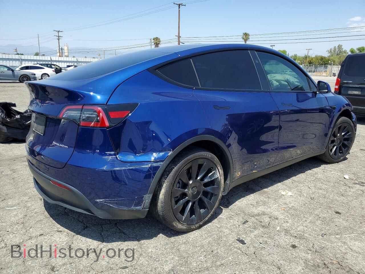 2024 TESLA MODEL Y - VIN: 7SAYGDEE9RF025927 - Photo 3