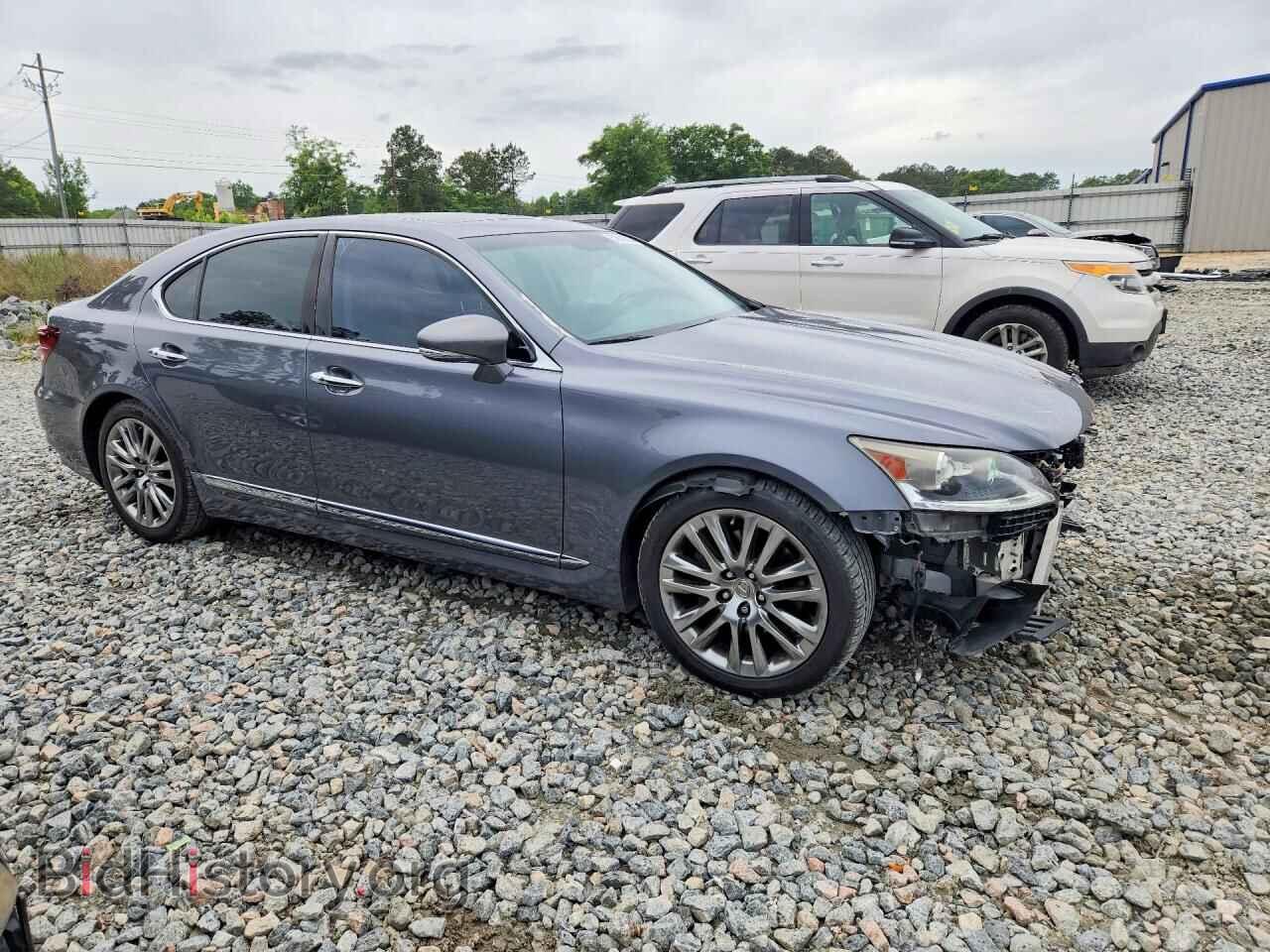 2016 LEXUS LS460 - VIN: JTHBL5EF3G5142977 - Photo 4