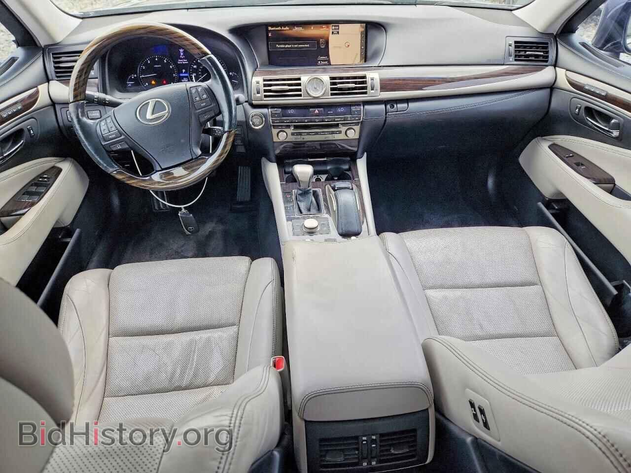 2016 LEXUS LS460 - VIN: JTHBL5EF3G5142977 - Photo 8