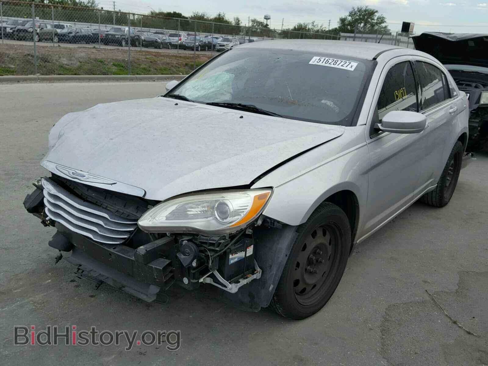 2012 CHRYSLER 200 - VIN: 1C3CCBAG2CN186311 - Photo 2