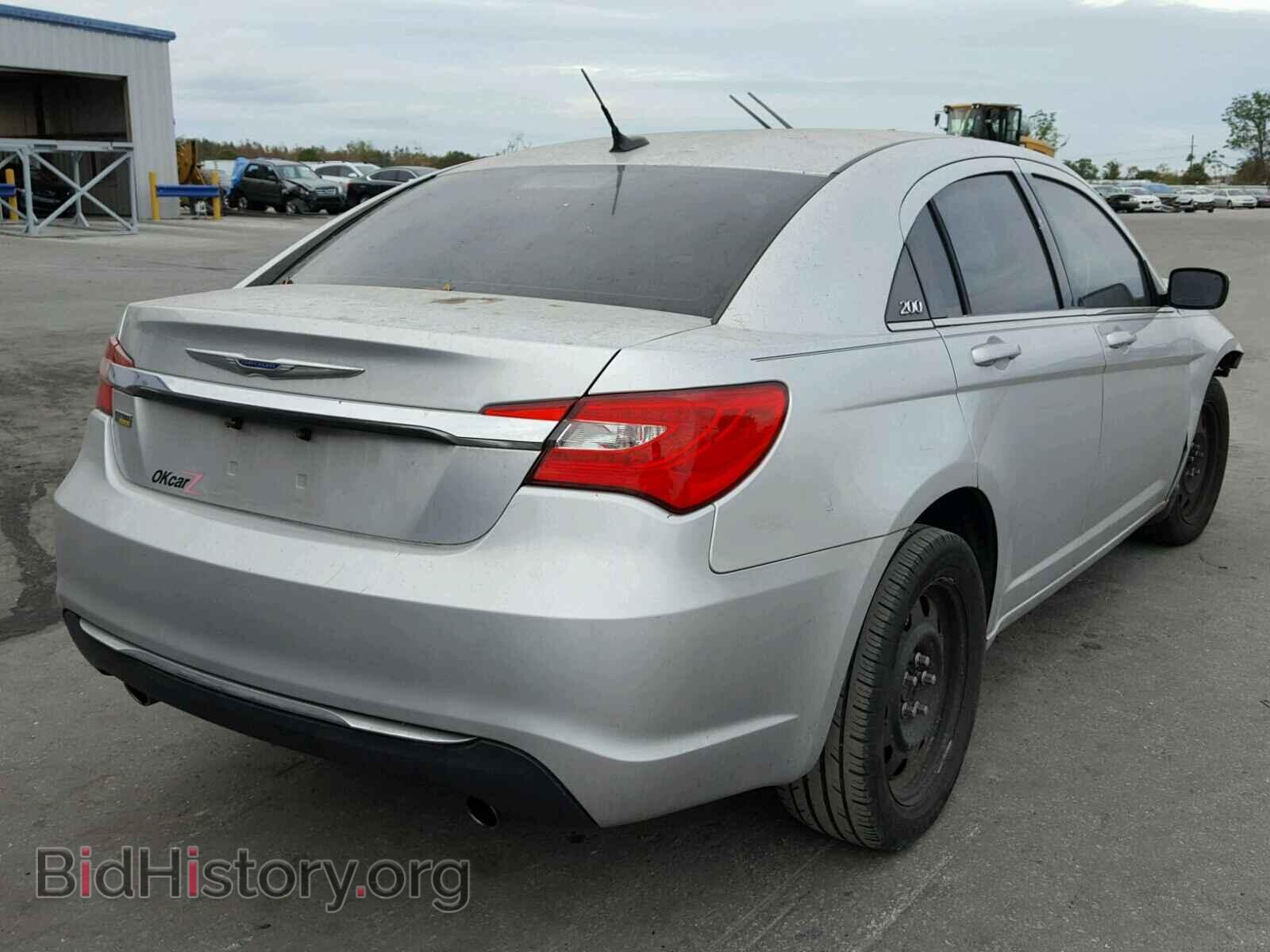 2012 CHRYSLER 200 - VIN: 1C3CCBAG2CN186311 - Photo 4