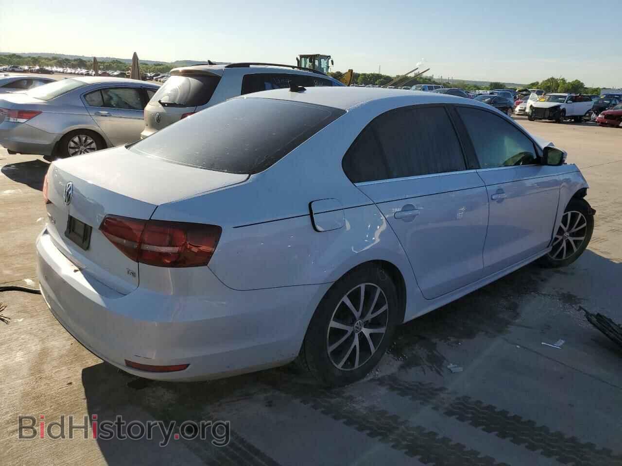 2017 VOLKSWAGEN JETTA - VIN: 3VWDB7AJ2HM267593 - Фото 3