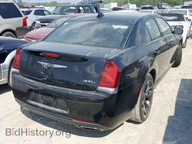 2019 CHRYSLER 300 - VIN: 2C3CCABG2KH516111 - Фото 4