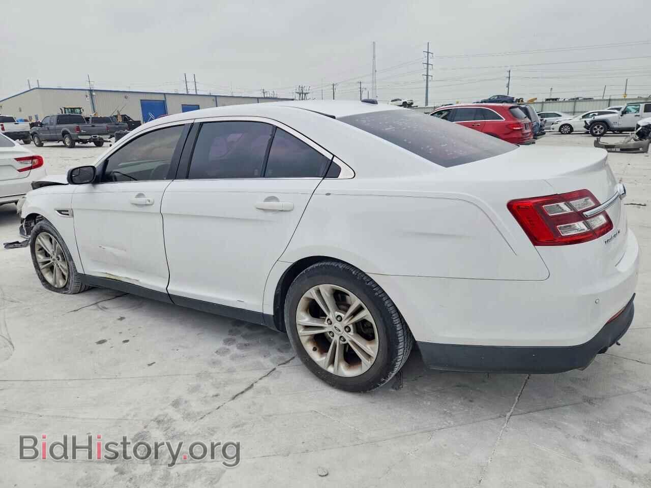 2015 FORD TAURUS - VIN: 1FAHP2E82FG173341 - Фото 2