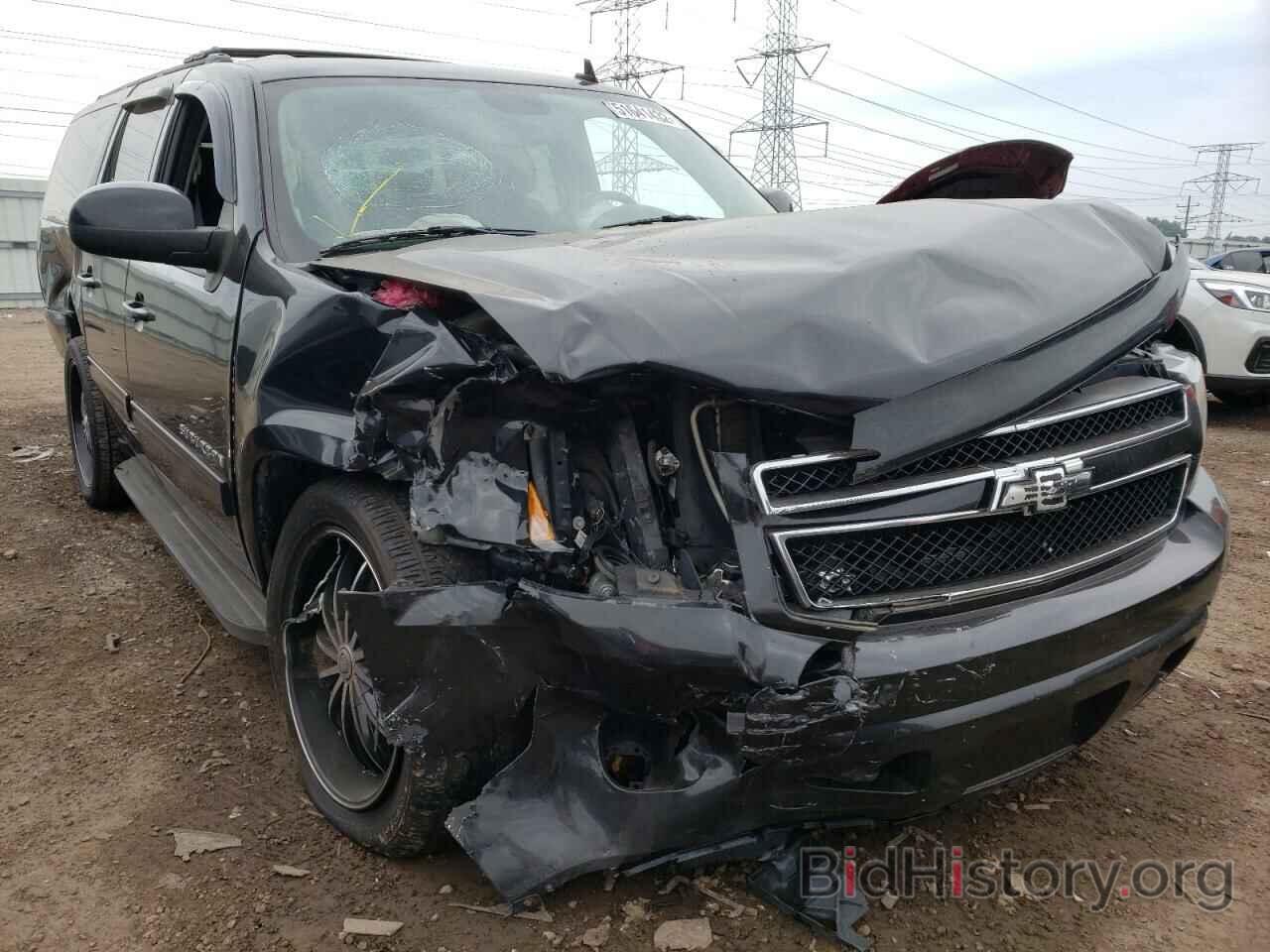 Photo 1GNSKHE39BR243736 - CHEVROLET SUBURBAN 2011