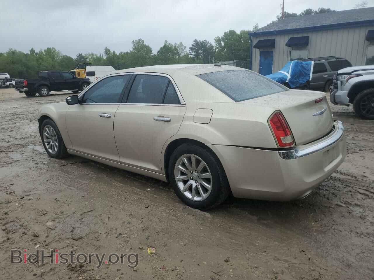 2012 CHRYSLER 300 - VIN: 2C3CCACG9CH245824 - Фото 2