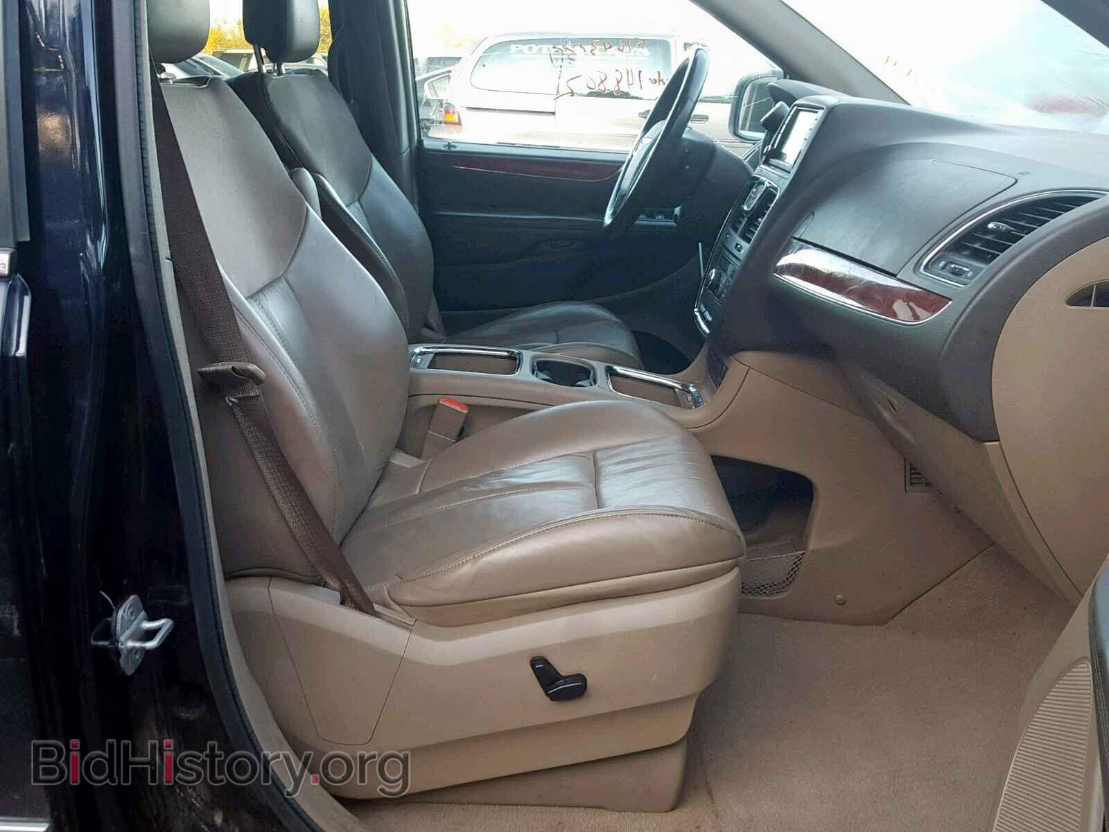 2011 CHRYSLER TOWN & COU - VIN: 2A4RR6DG0BR655382 - Photo 5