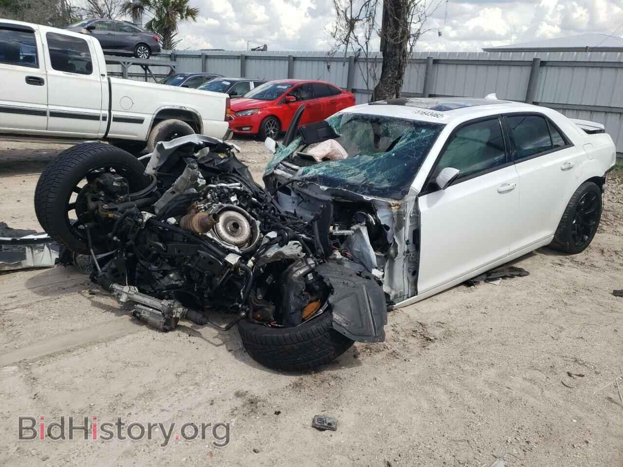 2016 CHRYSLER 300 - VIN: 2C3CCABG3GH295156 - Фото 2
