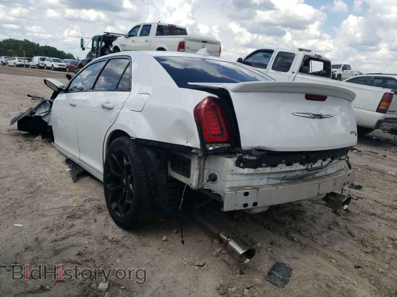 2016 CHRYSLER 300 - VIN: 2C3CCABG3GH295156 - Фото 3