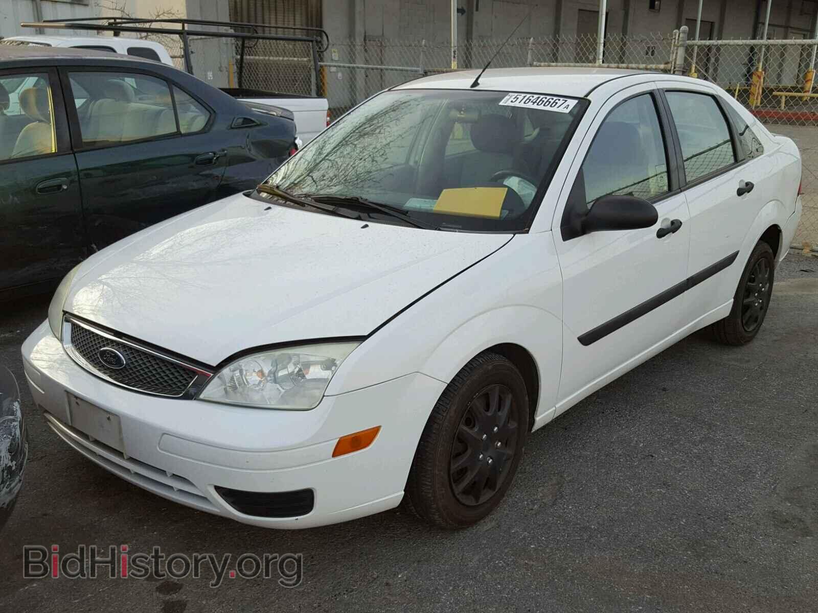 2005 FORD FOCUS - VIN: 1FAFP34N15W109607 - Фото 2