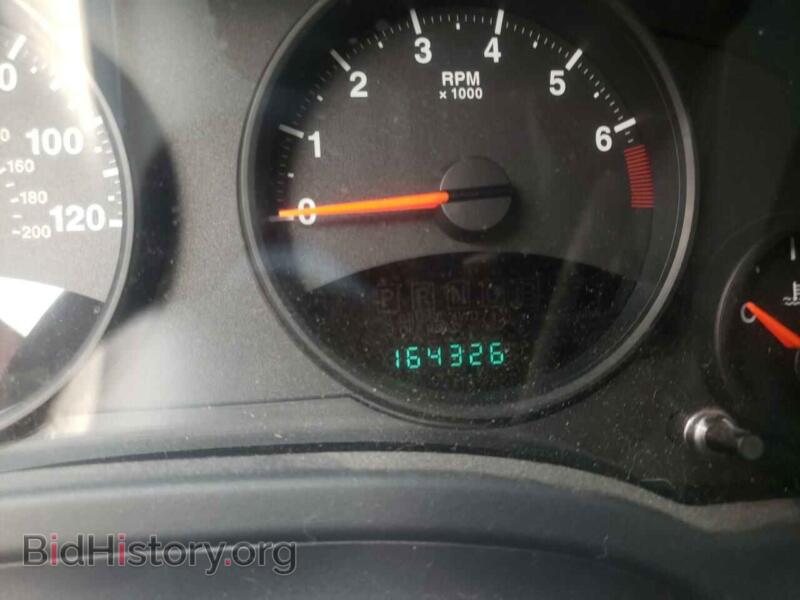 2012 Jeep COMPASS (VIN 1C4NJDEB6CD613046) — photo 8 of 10