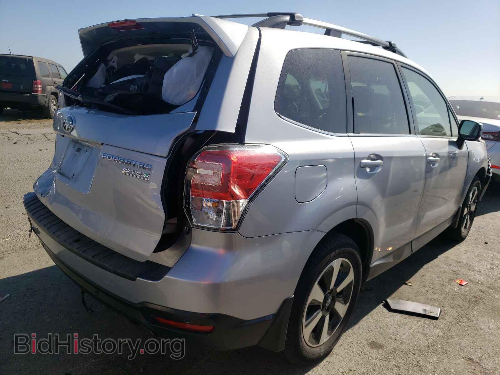 2017 SUBARU FORESTER - VIN: JF2SJARC0HH539709 - Фото 4
