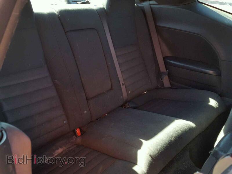 2010 Dodge CHALLENGER (VIN 2B3CJ4DV2AH322676) — photo 6 of 10