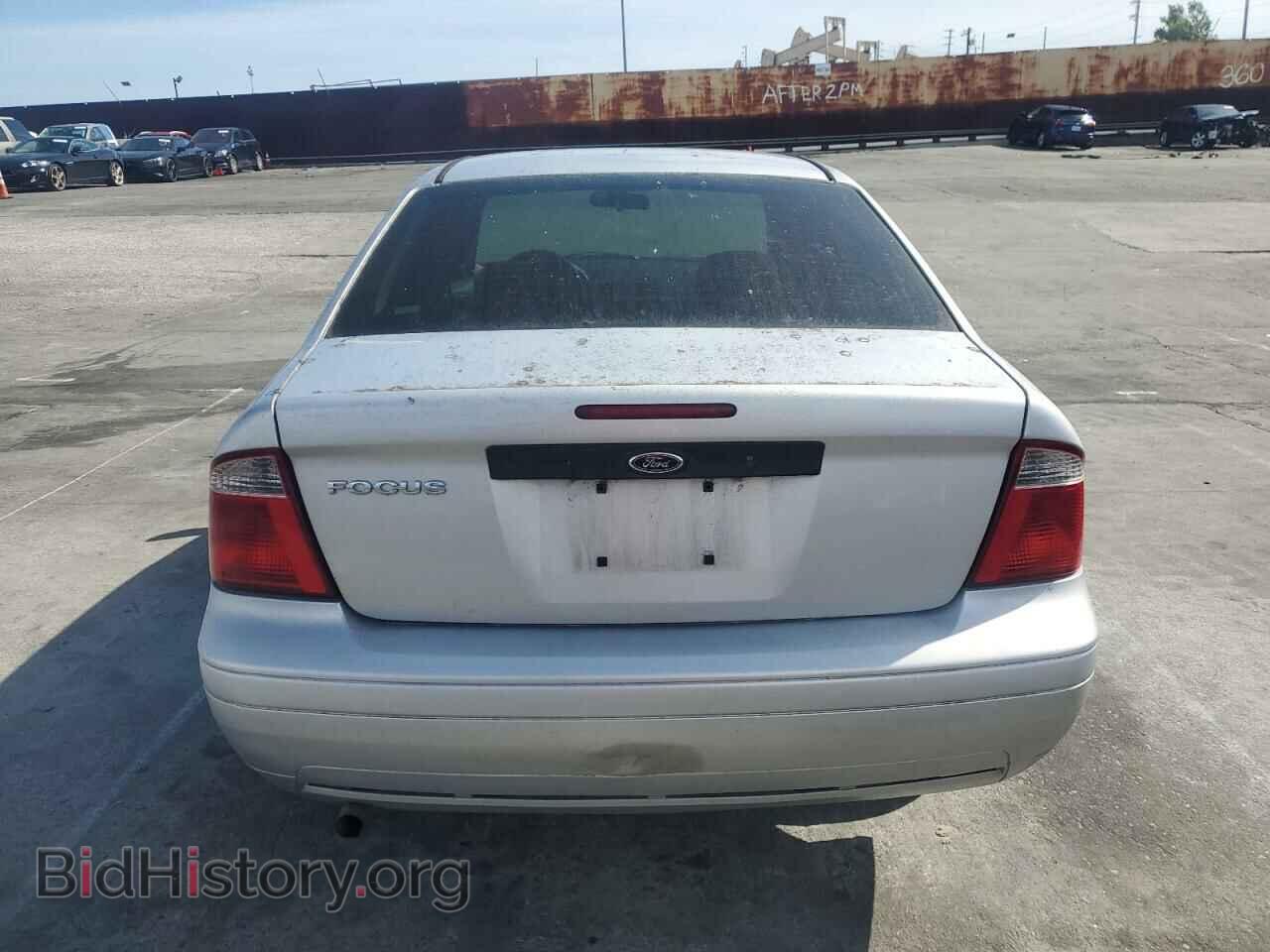 2006 FORD FOCUS - VIN: 1FAFP34N76W105627 - Фото 6
