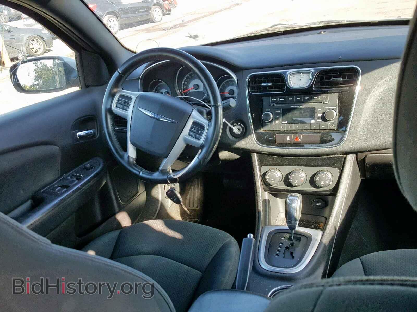 2012 CHRYSLER 200 - VIN: 1C3CCBBB0CN100545 - Фото 9