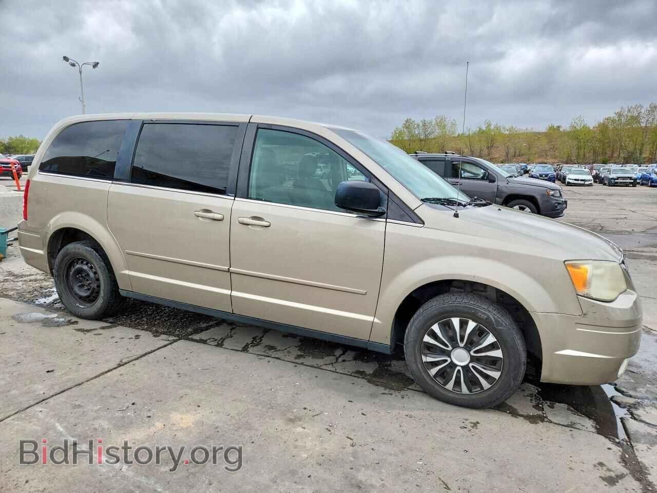 2009 CHRYSLER MINIVAN - VIN: 2A8HR44E29R520718 - Фото 4